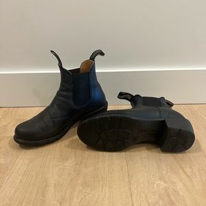 Blundstone Women’s Series Chelsea Heel Boots